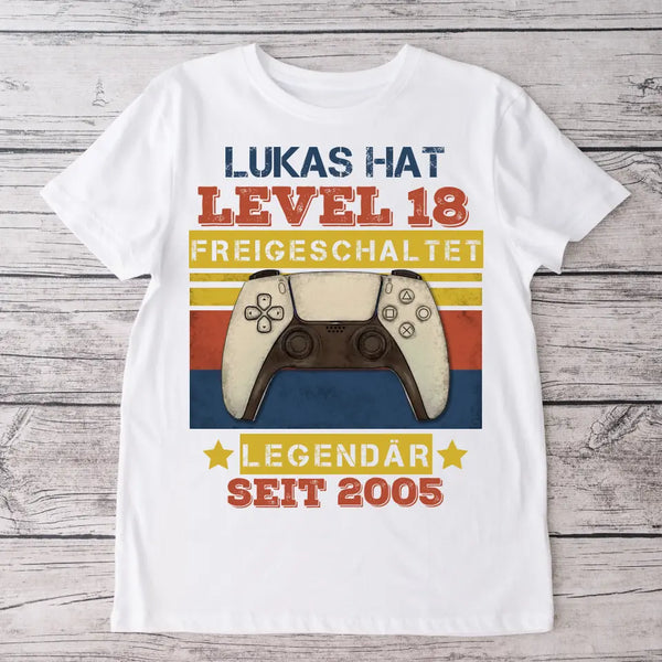 Level Up - Personalisiertes T-shirt