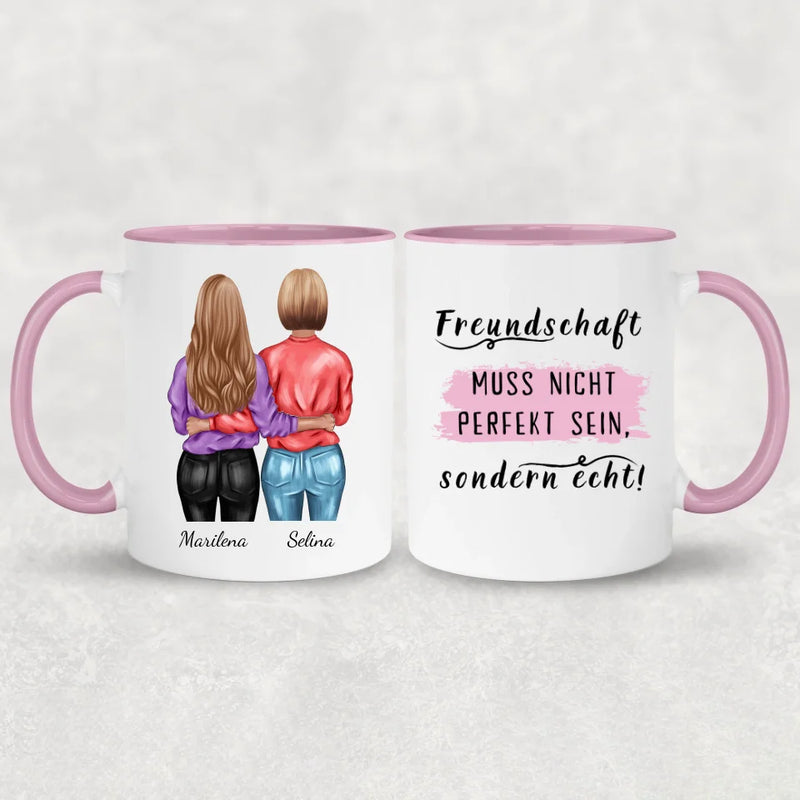 Umarmende Mädels - Personalisierte Tasse