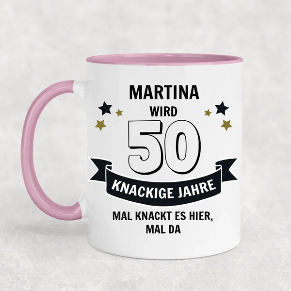 Mal knackt es hier, mal da - Personalisierte Tasse