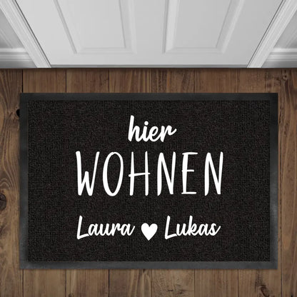 Hier wohnen - Personalisierte Fußmatte